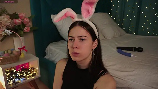 ywixos online show from April 2026 02:47:02 PM