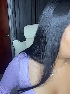 Issa Santana online show from March 2026 08:36:01 PM