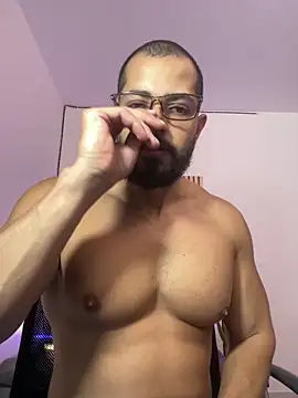 Snapshot of magnumchris chatting on June 2026 01:38:02 AM magnumchris online show from June 2026 01:38:02 AM