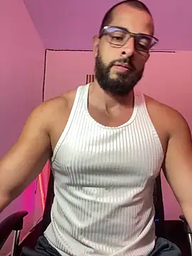 Snapshot of magnumchris chatting on July 2026 01:07:01 AM magnumchris online show from July 2026 01:07:01 AM