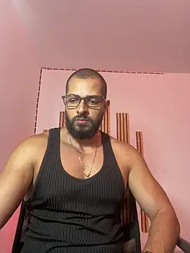 Snapshot of magnumchris chatting on July 2026 08:15:02 PM magnumchris online show from July 2026 08:15:02 PM