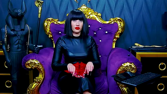 LaraMaeve online show from December 2025 06:30:02 AM