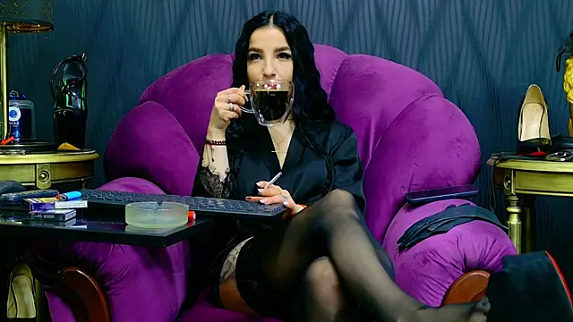 VivianReeve online show from April 2026 06:14:01 AM