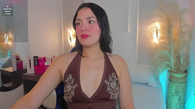 Snapshot of cristina_gallardo chatting on July 2026 02:13:02 AM cristina gallardo online show from July 2026 02:13:02 AM