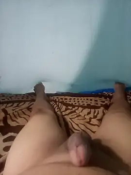 cora08 online show from October 2025 05:52:01 AM