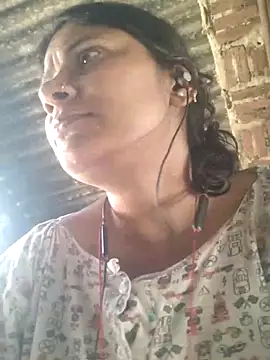 Snapshot of couple_71 chatting on May 2026 05:26:01 AM couple 71 online show from May 2026 05:26:01 AM