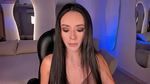 IsabellaMoreau online show from August 2026 08:08:01 PM