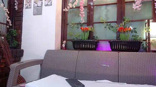samara selene online show from July 2026 06:32:02 PM