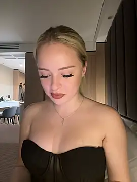 SexyEvaLips online show from May 2026 04:56:02 PM