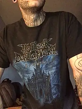 Snapshot of BlueCollarTattoos chatting on July 2026 02:13:02 AM BlueCollarTattoos online show from July 2026 02:13:02 AM