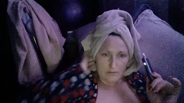 AllaSowinskaya online show from April 2026 05:43:01 PM