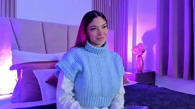 Victoria Beaumont online show from November 2025 11:42:02 AM