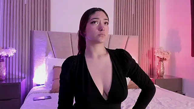 Victoria Beaumont online show from January 2026 11:48:01 AM