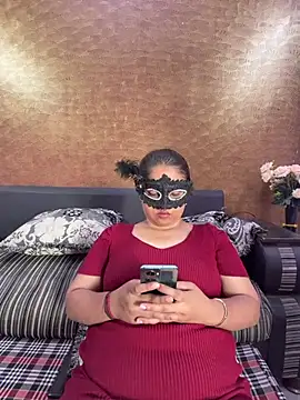 Iampriyaaa15 online show from July 2026 07:55:02 AM