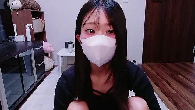 OSUSHI-CHAN online show from April 2026 06:43:01 PM