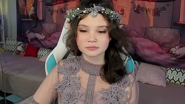 EmilyChaves online show from October 2025 06:37:02 AM