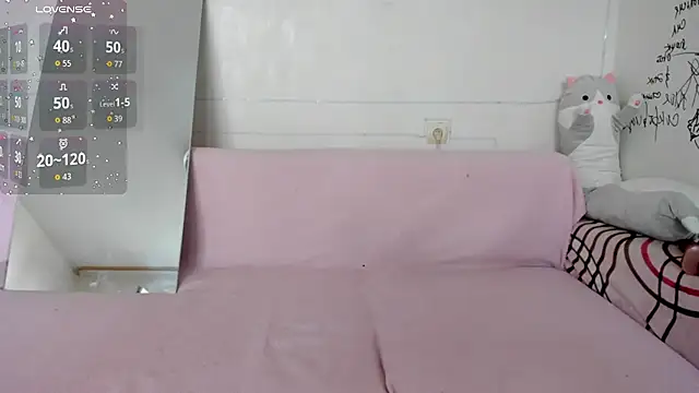 Lil Foxy9 online show from July 2026 04:37:01 AM