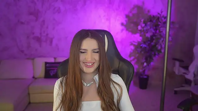 Goldie Flame online show from November 2025 07:50:02 PM