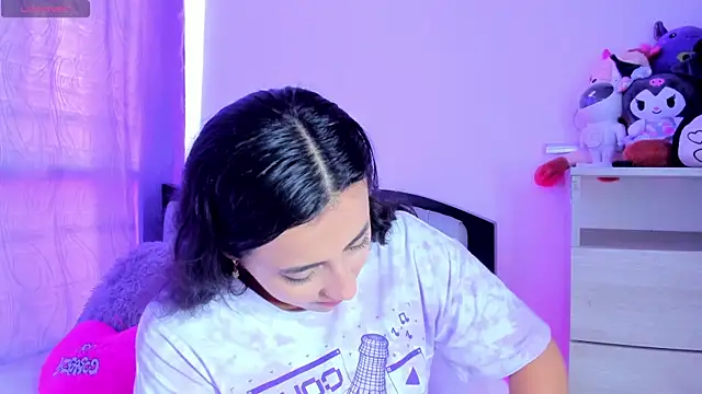 my aleja  online show from April 2026 08:09:02 PM