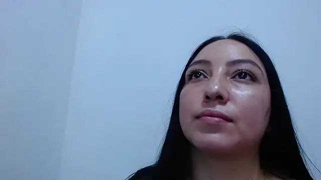 Snapshot of carolina_zabala_19 chatting on April 2026 06:03:02 PM carolina zabala 19 online show from April 2026 06:03:02 PM