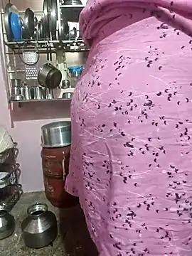 dhanshri143 online show from April 2026 04:27:01 AM