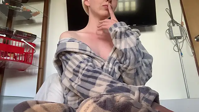 Snapshot of nyxofempusa chatting on February 2026 09:19:02 PM nyxofempusa online show from February 2026 09:19:02 PM