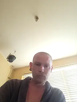 piercingpik online show from June 2026 01:28:02 PM