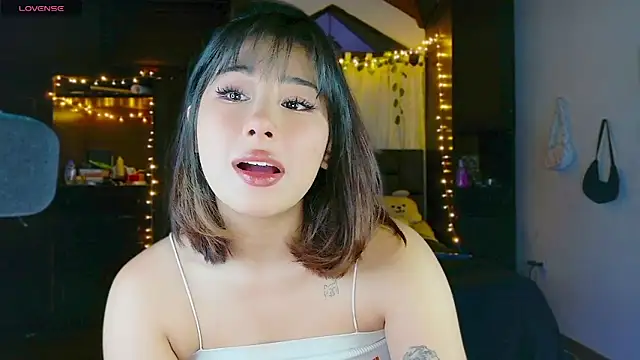 Shisuku Sophi online show from March 2026 11:30:02 PM