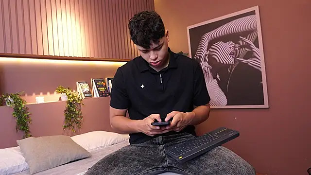 Ethan occonor online show from April 2026 12:11:02 PM