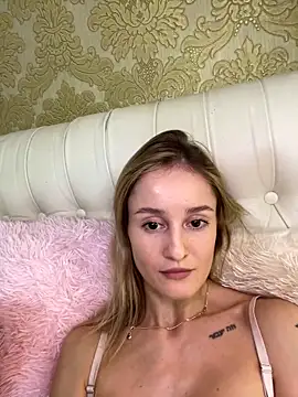 RosieBlossom online show from October 2025 09:03:01 PM