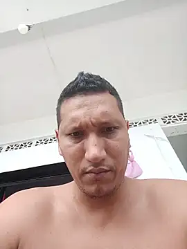 Tom Hardy11 online show from April 2026 06:49:01 PM