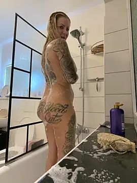 Snapshot of Jasmina-Joy chatting on December 2025 04:50:01 AM Jasmina-Joy online show from December 2025 04:50:01 AM