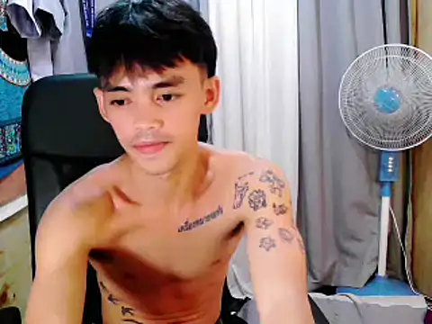 urhunky boy online show from September 2025 01:13:01 PM