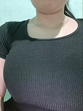 Shiny Babe online show from June 2026 02:19:02 PM