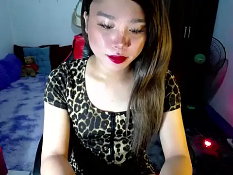 Urassiansweetcummer online show from March 2026 02:17:01 AM