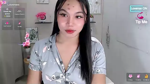 Snapshot of liane_mei chatting on June 2026 07:03:02 AM liane mei online show from June 2026 07:03:02 AM