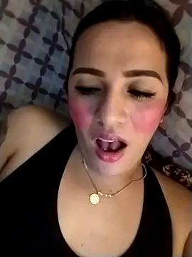 enoria1992 online show from December 2025 03:57:01 AM