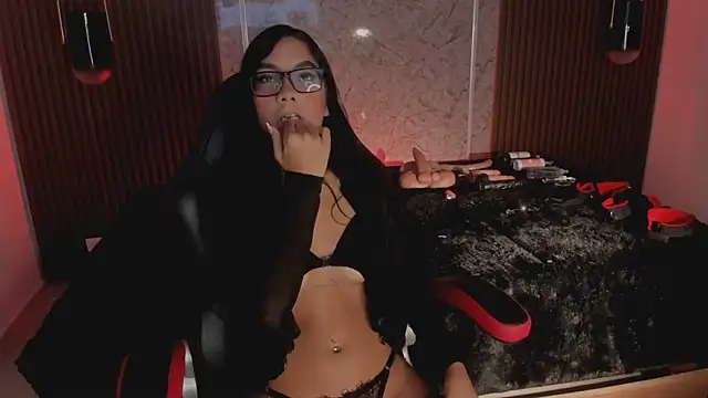 liah cleir online show from October 2025 08:50:02 PM