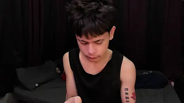 Snapshot of hotfreshdior chatting on February 2026 05:00:02 PM hotfreshdior online show from February 2026 05:00:02 PM