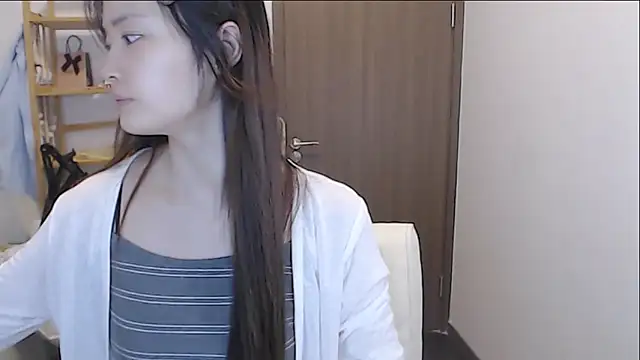 Snapshot of Mimi-cnbaby chatting on June 2026 02:08:02 PM Mimi-cnbaby online show from June 2026 02:08:02 PM