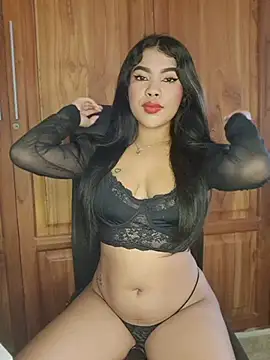 Snapshot of Michell_em chatting on June 2026 06:18:02 PM Michell em online show from June 2026 06:18:02 PM
