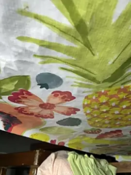 niiikiii0 online show from April 2026 10:01:02 PM