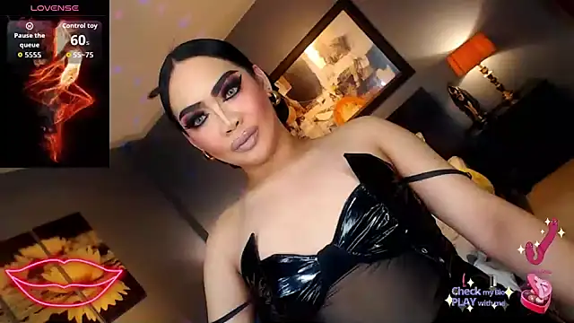 FridaHumphrey online show from March 2026 07:14:02 PM