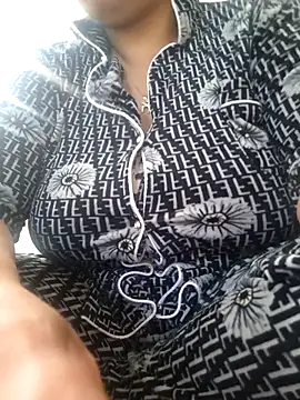 Snapshot of rousaa chatting on January 2026 01:02:02 PM rousaa online show from January 2026 01:02:02 PM