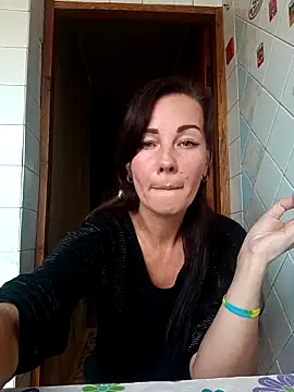 Adeline3302 online show from September 2025 01:14:02 PM