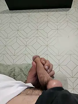 boy8540 online show from May 2026 06:25:02 PM