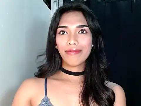 angelaxmonroe online show from April 2026 02:22:01 PM