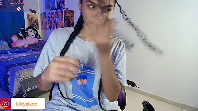 kitty aikooo online show from November 2025 06:08:01 AM