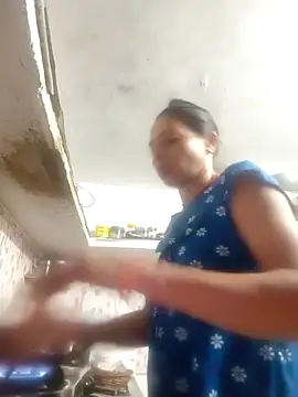 ISHANI-SINGH online show from April 2026 01:17:01 AM