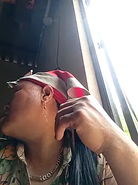 Chubbyhoney1 online show from April 2026 05:27:01 AM